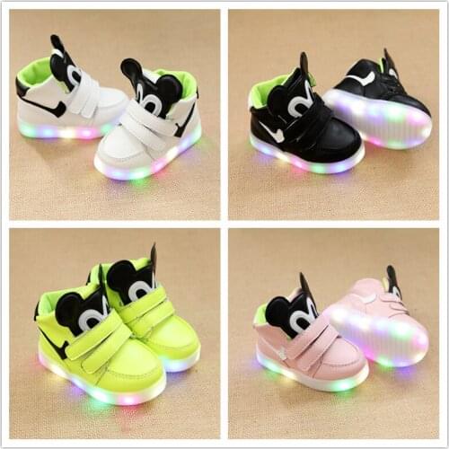 Disney Mickey 2021 New Spring and Autumn Childrens Cartoon Luminous Board Shoes Boys and Girls Light-up Shoes Casual Shoes