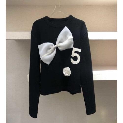 2021 Women Pullovers Early Spring Lucky 5 Bowknot Pearl Rhinestone Flower Patch Long Sleeve Sweatshirt & T-shirt