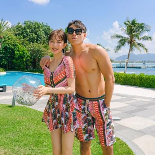 Couple diving suit female split trousers Snorkeling Swimsuit Set Quick-drying sunscreen rash guard custom