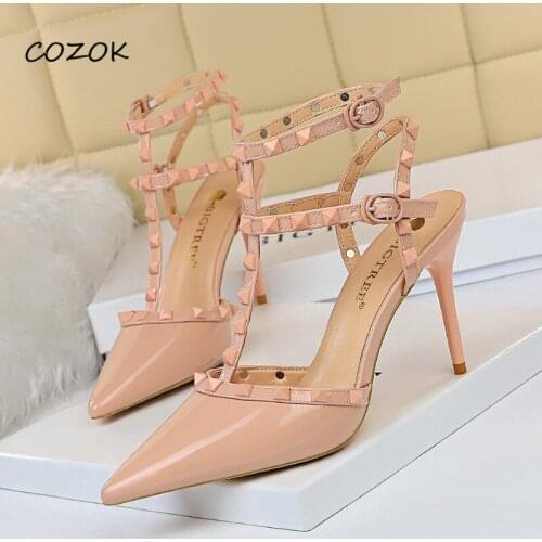 Shoes Sandals Women 2021 Rivet Sexy Heels Women Fashion Shoes for Women Party High Heels