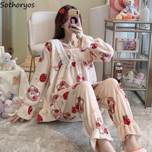 Pajama Sets Women Bow Coral Fleece Thicker Cartoon Printed Nightwear Women Sweet Princess Style Ins Homewear Warm Chic Sleepwear
