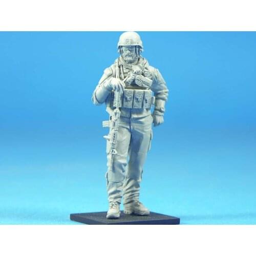 1/35 Resin Figure Model Kits US ODA Warrant Officer Unassembled unpainted