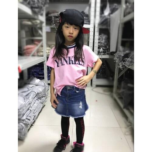 2020 Xia Chaotong Korean version of the explosion models boys and girls rib collar letter wild short-sleeved T-shirt