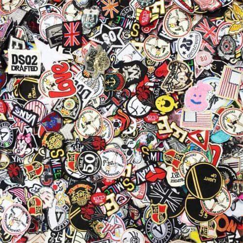 100pcs/lot Random Mix Iron On and Sew-On Badge Patches for Fashion Clothes Decoration Apparel Fabric Backpack Sewing Appliques