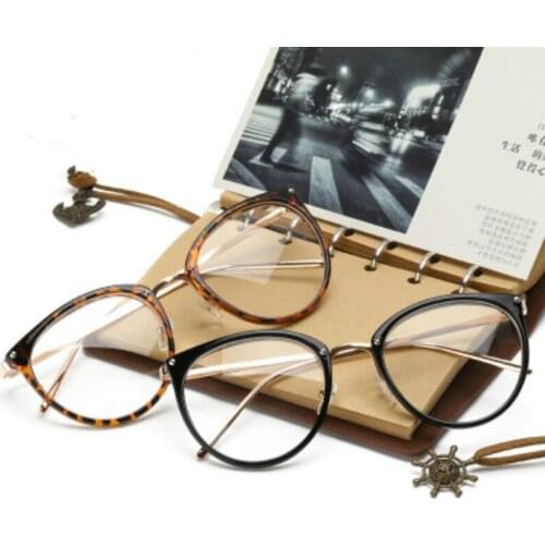 2020 Vintage Anti-Blu-ray Glasses Women Frame Oversized Cat Eye Glasses Frame Transparent Sheet Black Frame Reading Glasses