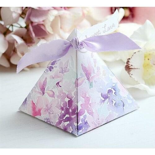 50pcs Creative Purple watercolors Wedding Favors Flower Candy Boxes Beautiful two side print Triangular chocolate Box
