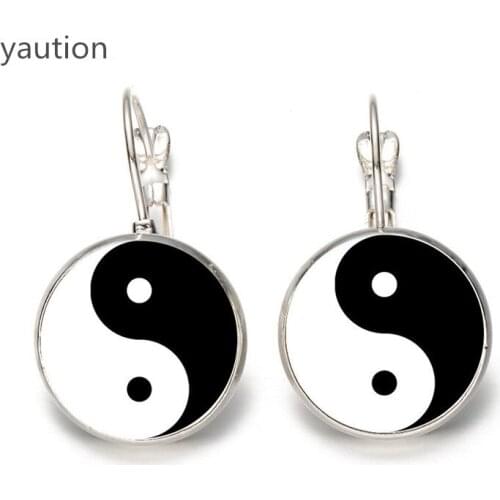 Hot! Selling 18mm Glass Cabochon Earring White And Black Yinyang Art Picture Stud Earring Jewelry Gift New