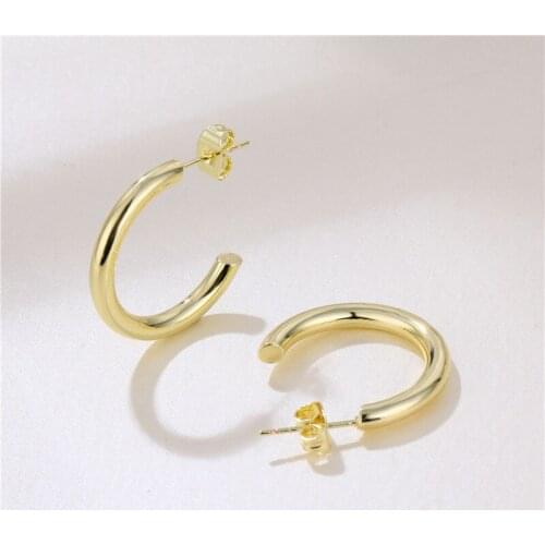 Wholesale 2021 Women Huggie Earring Gold Color Punk Stud Earrings C Shape Childrens Brinco Earings Fashion Metal Bijoux