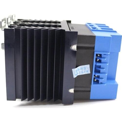 Three-phase solid state continuous appliances SIT865570 rated voltage is 10-30 V DC rated current is 50-75 a ninety percent new