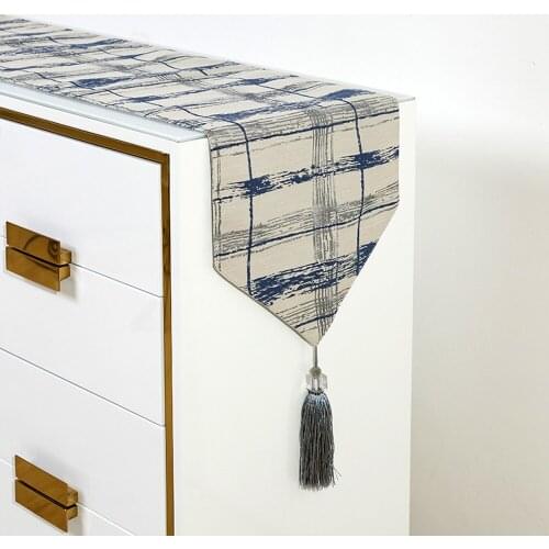 Hot Sale Polyster Luxury Small Grid Jacquard Table Runner Soft Decoration Hall Table Decoration Towel Table Tea Flag