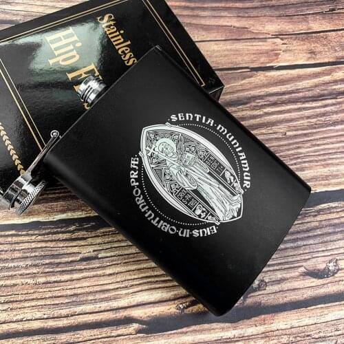 Stainless Steel Portable Hip Flask Jug 8 Oz Personality Carved Jesus Pattern Creative Outdoor Carry-on Wine Jug Camping Supplie