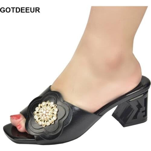Latest African Women Wedding Shoes Woman Slippers Flower Rhinestones Crystal Gladiator Outside Slides Ladies Shoes and Sandals