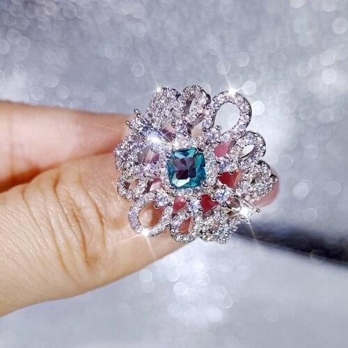 Luxury Bling Square Cut 925 Sterling Silver Classic Green Zirconia Lace Rings for Bridal Girls Women Wedding Fashion Jewelry