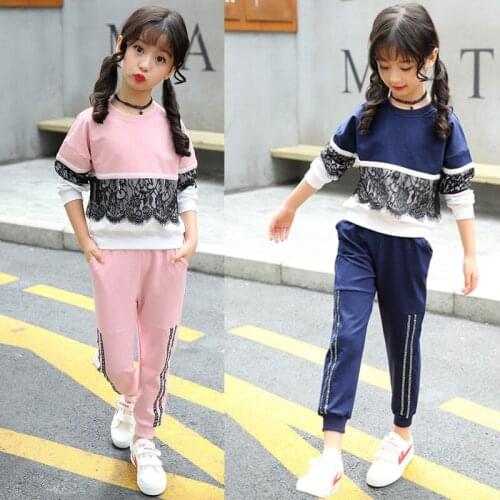 2020 new childrens suit girls lace sports suit in the childrens clothing autumn and winter childrens sweater two sets
