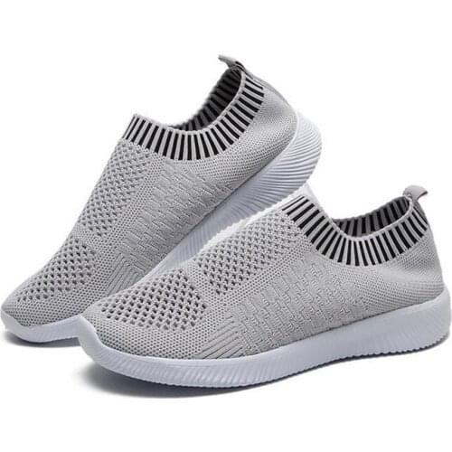 Casual Fashion Large Size Breathable Mesh Sports Womens Soft Sole Casual Flying Woven Flat Shoes 2021