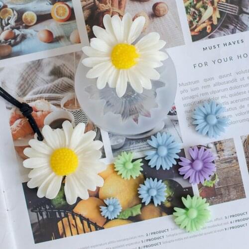 Mini Daisy Flowers Gypsum Plaster Silicone Mold Sunflower Aromatherapy Wax Pendant Mould For Candle Decoration Flower soap mold