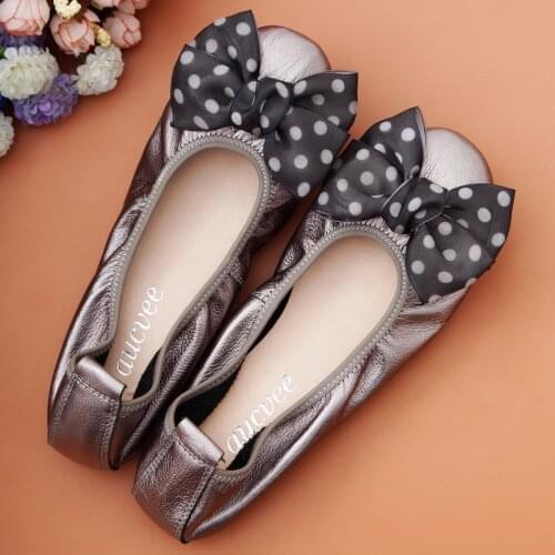 Genuine Leather Single Women Flat Loafers Shoes Soft 2020 Spring New Lady Ballet Flats Sweet Polka Dot Bow Ballerina Shoes Woman