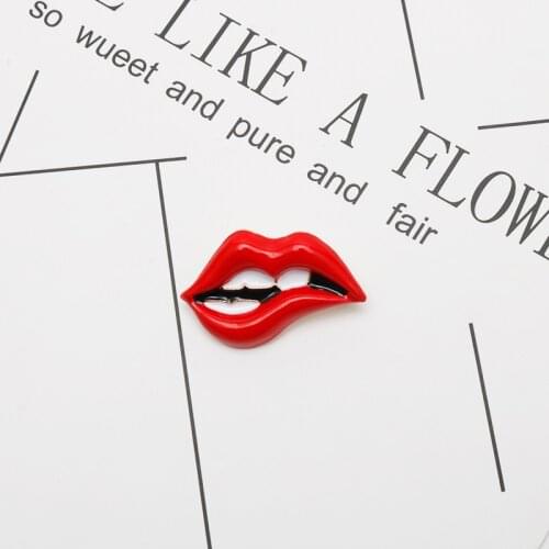 Red Lips Pins Personality Fashion Trend Broochs значки Броши значок аксессуары Jewelry Pin Badge Brooches Bag Gift Accessories