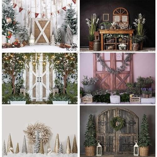 Merry Christmas Room Wooden Door Pine Branch Wreath Floral Flowers Light Trees Photo Studio Christmas Backdrops Backgrounds