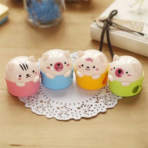 DL Cartoon animal double portable pencil sharpener pencil sharpener wholesale students bear learning stationery office