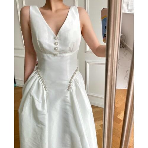 Fashion 2021 Summer Women White V Neck Pearl Strapless Vest Dress For Female Rmsx 6.22