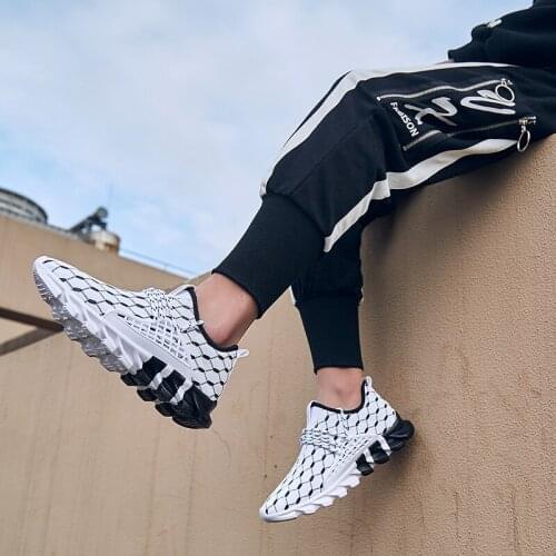 Hot Sale Four Seasons Professional Durable Running Shoes Men Lace-up Athletic Trainers Sports Shoes Men Outdoor Walking Sneakers