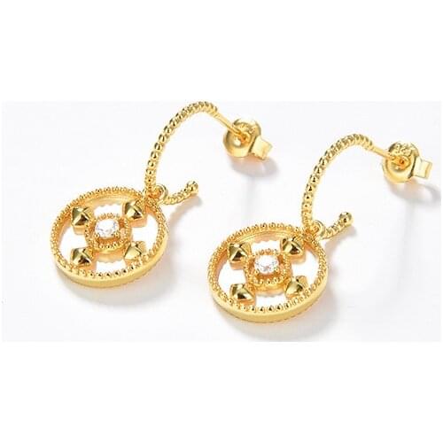 Simple temperament Korean version inlaid with natural white Beishi zircon geometric Round Earrings for women