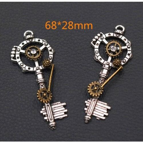 2pcs Retro 3D Key Pendants, 68 * 28mm Key Charms, Steampunk Charms, Handmade Rhinestone Charms, DIY Metal Crafts A2143