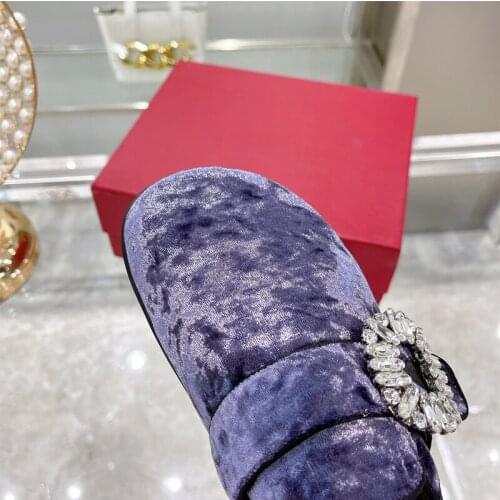 Womens Rhinstone Slippers Autumn Of 2021 The New Cow Suede Shoes Diamond Square Buckle Shoes Flat Silk Candy Wear Sandals