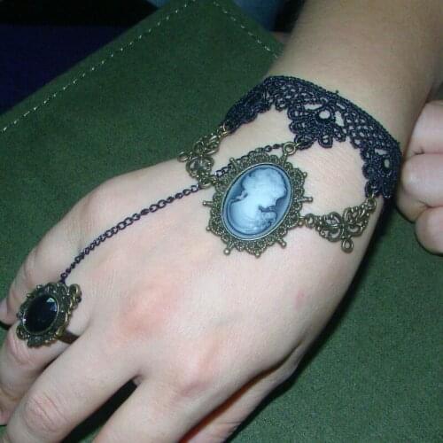 NEW ARRIVAL Vintage Gothic Black Retro Beauty Woman Lace Bracelet Ring Set Lady Cabochon Decorations Fashion Party Ornament