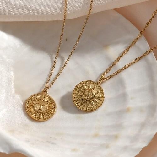 2021 New Creative Design Casting Stereoscopic Sun Coin Necklace Stainless Steel Gold 12 Zodiac Sign Sun Necklace For Women
