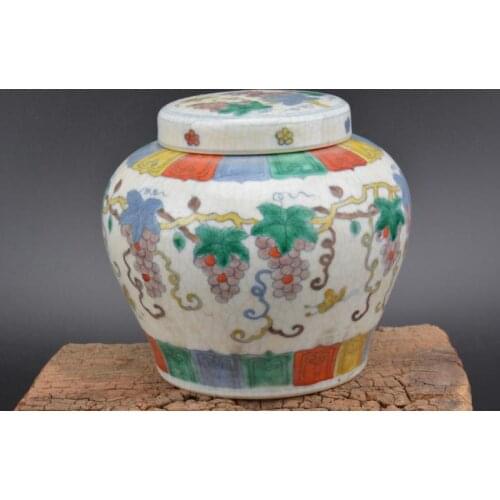 Antique MingDynasty porcelain jar,TIAN ZI GUAN,pastel,Grape & Butterfly,Home Decoration collection & adornment