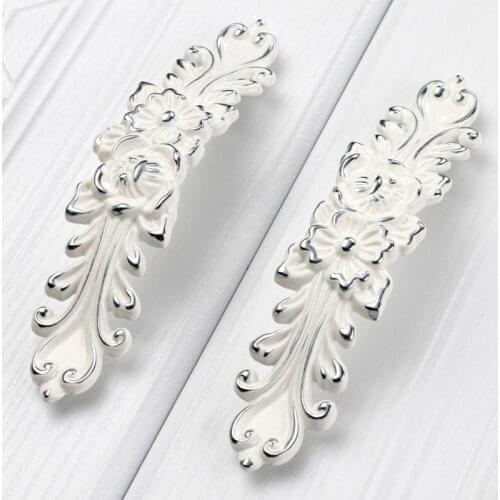 Classical Pattern Handle Furniture Cabinet Wardrobe Knobs and Pulls,Kitchen Cupboard Drawer Door Handles Antique Pens White Gold