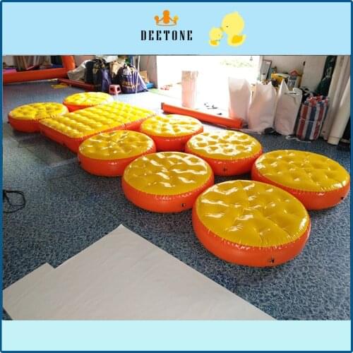 Water park inflatable pool water floating row, floating platform on water, inflatable floating pad