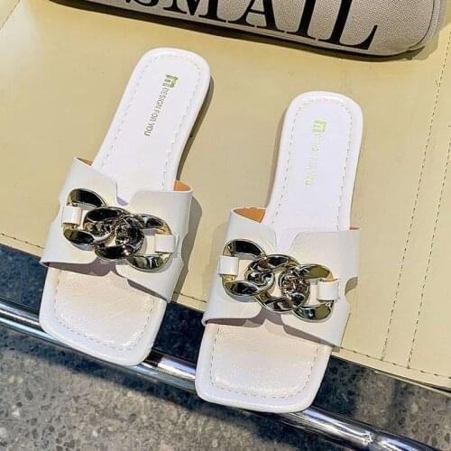 Flat Slippers for Women To Wear 2021 Summer New Korean Edition Web Celebrity Metal Decorative Beach Shoes A Word Slippers Trend