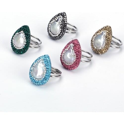 Dankaishi Fashion Unique Style Rhinestone Rings for Women Men Pave Freshwater Pearl Shell Charm Colorful Rhinestone Crystal Gift