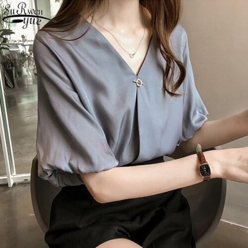 Plus Size Woman Clothing Summer New Korean Style Elegant Puff Sleeve Womans Shirts Loose V-neck Simple Solid Base Shirt 9314