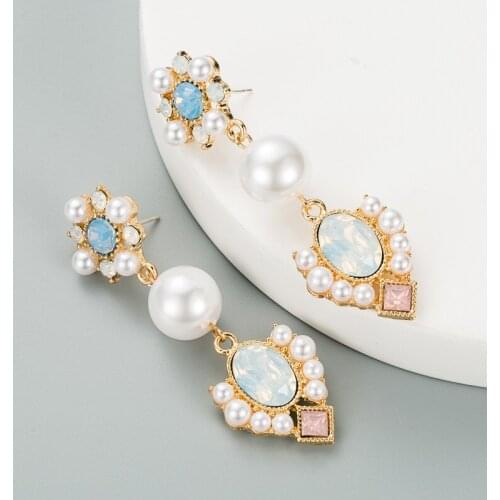 2021 New Korean Long Imitation Pearl Drop Earrings For Women Flower Temperament Glod Earring Jewelry Trinkets Wholesale