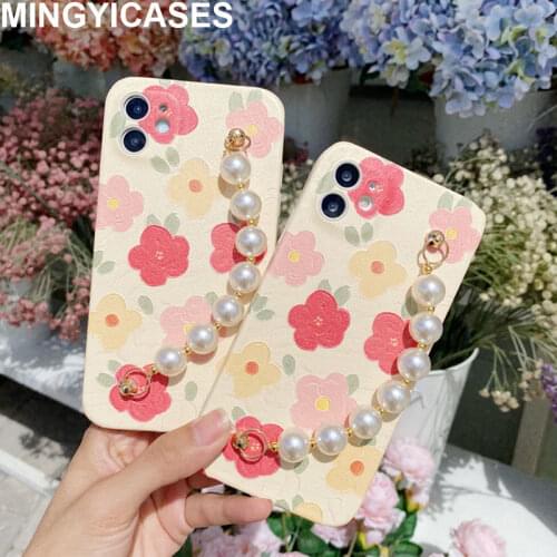 Coque for Iphone 11 Pro Max Case Luxury Pearl Bracelet Flower Cases for Iphone 7 8 Plus 12 Pro Xs Max Xr X TPU+PU Fitted Cover