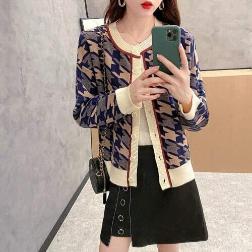 Womens Long Sleeved Sweater Loose Comfortable Knit Sweaters Autumn New Fashion Ladies Houndstooth Round Neck Cardigan Jacket