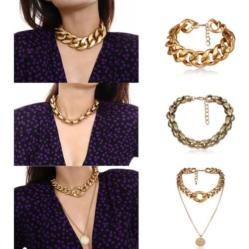 Short twist necklace with exaggerated punk thick chain embossed portrait tag necklace