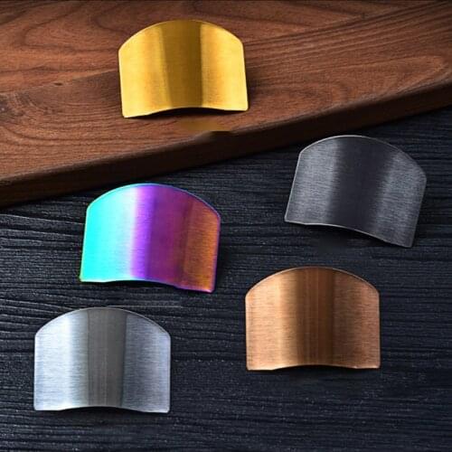 Kitchen Gadgets Stainless Steel Finger Protector Adjustable Finger Guard Vegetable Cutter Finger Cover Kitchen Accessories
