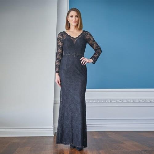 New Arrival Exquisite Dark Navy Lace Mother of the Bride Dresses Long Sleeves V Neckline Beaded Belt Wedding Party Gowns 2021