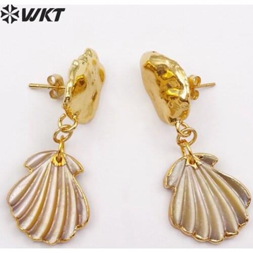 WT-E454 Wholesale New Design Popular Unique full gold dipped freshwater pearl with scallop shell For women Jewelry