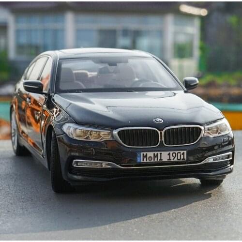 Original Factory Diecast 1:18 B Mw New 5 Series Car Model 2018 Chinese Version Long Shaft Diecast Car Model with Small Gift