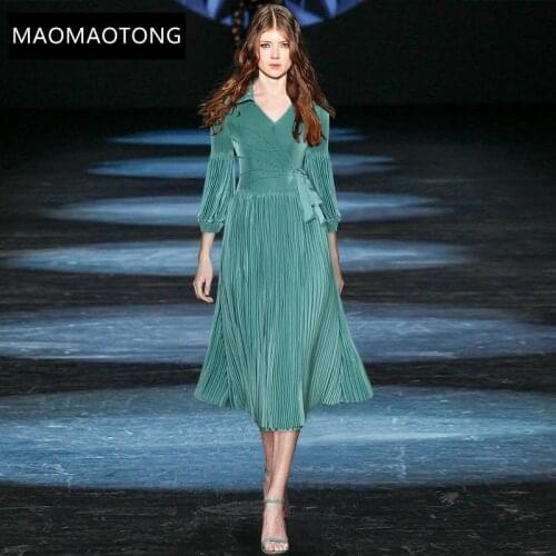 MoaaYina Fashion Designer Autumn Dress Womens V Neck Lantern sleeve Belted Beading Elegant green Pleated Long Dress