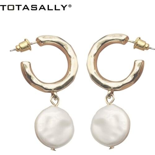 TOTASALLY Fashion Women Imitation Pearl Earrings Baroque Irregular Pearl hoop Earrings Women Vintage Earrings Party Jewelry