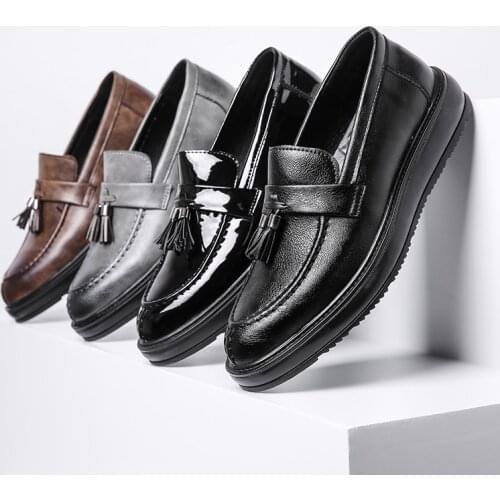 Yomior British Men Dress Shoes Soft Leather Casual Formal Vintage Loafers Business Wedding Tassel Wedding Oxfords Breathable New