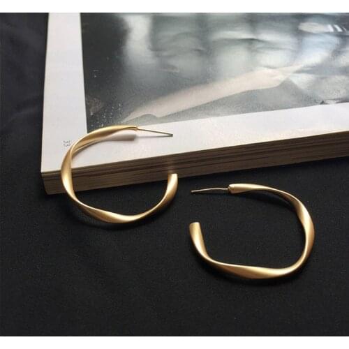 2021 Trend New Gold Plated Matte Hoop Stud Earrings for Women Circle Vintage Earrings Accessories Fashion Jewelry