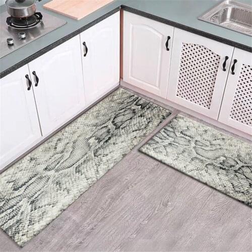 Luxury Snake Pattern Kitchen Mats For Floor Bathroom Mat Absorbent Nordic Flannel Bedside Mat Bedroom Home Entrance Mat